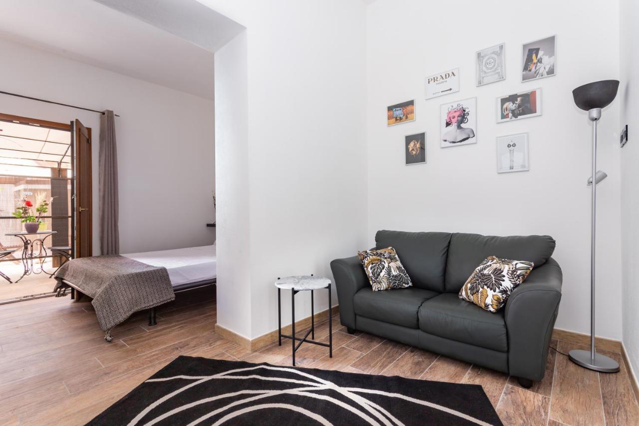 Living G Room Cagliari Extérieur photo
